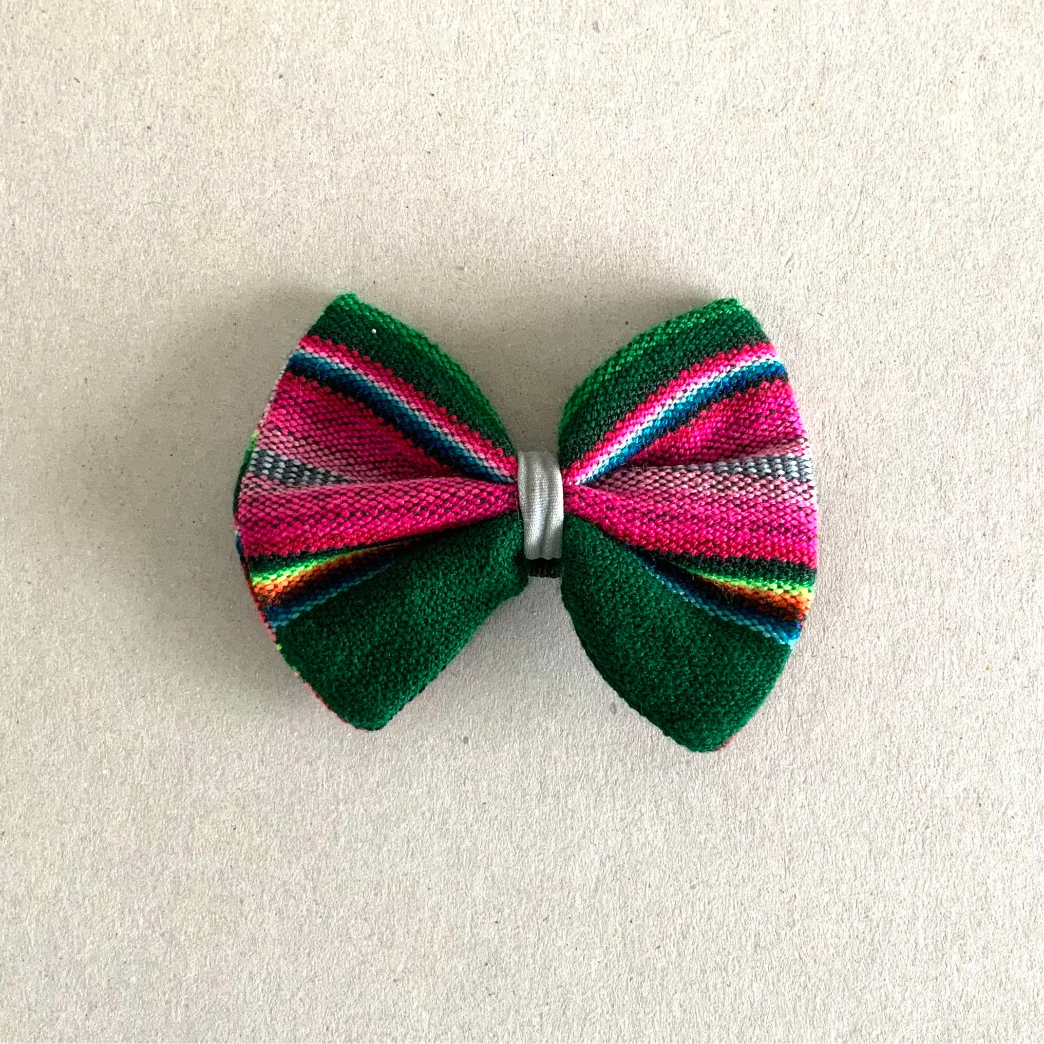 Hiro+Wolf Dog Bow Tie: Inca Holly