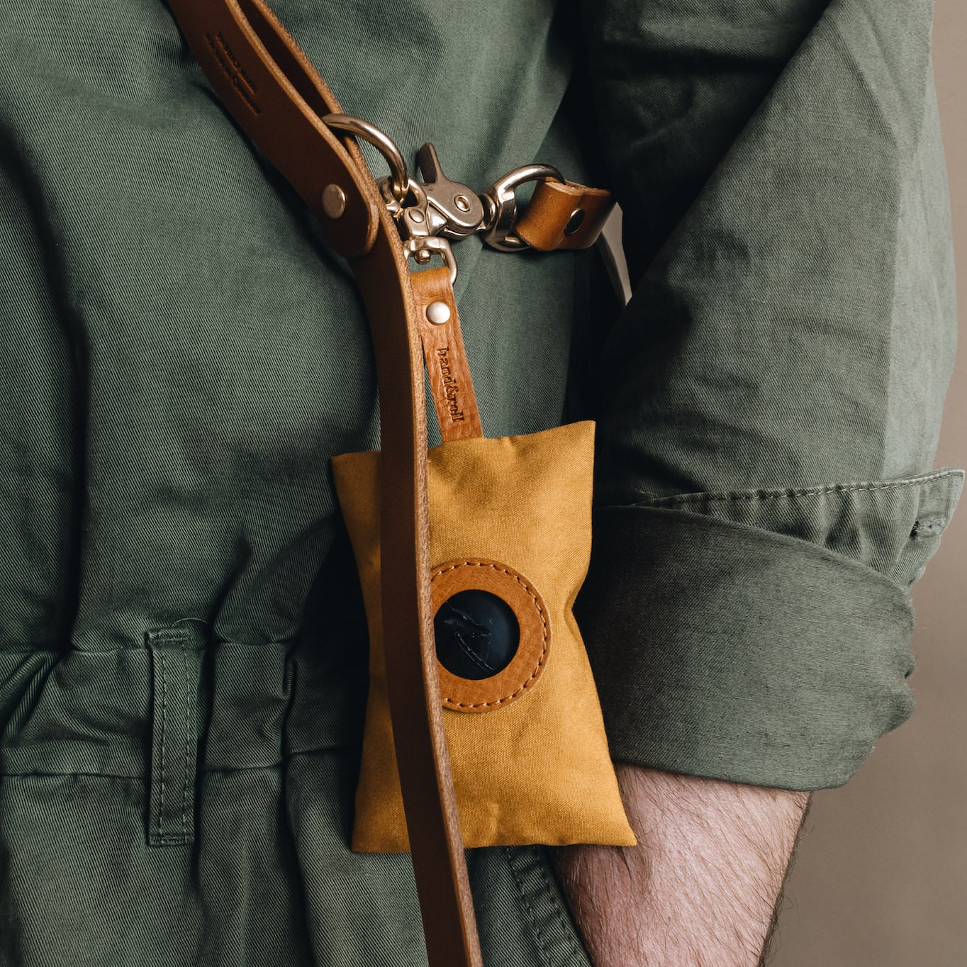 Noi Dog Poop Bag Dispenser, Yellow