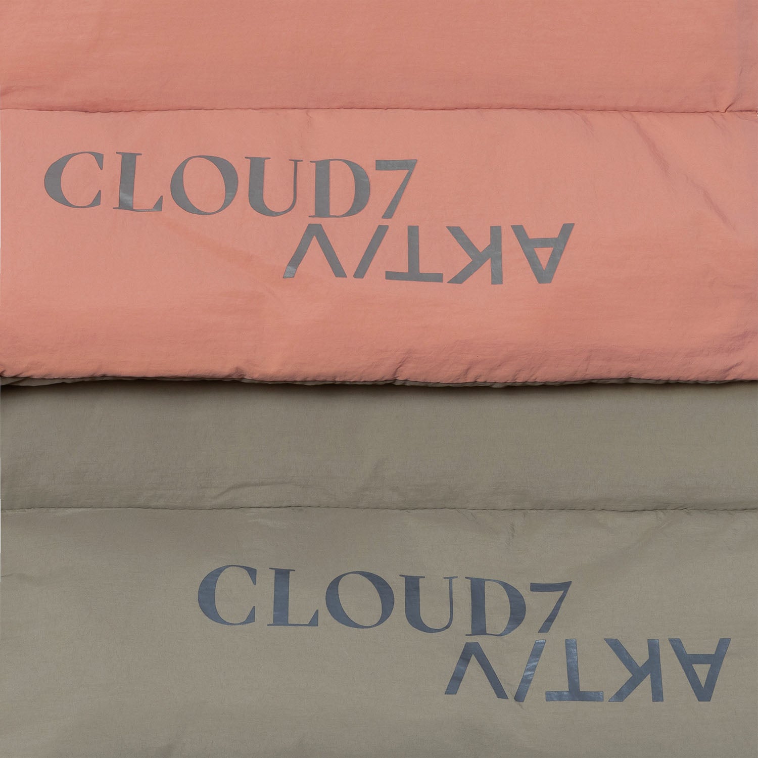 Cloud7: AKTIV Puffer Travel Bed & Tote Bag, Dark Grey/Khaki