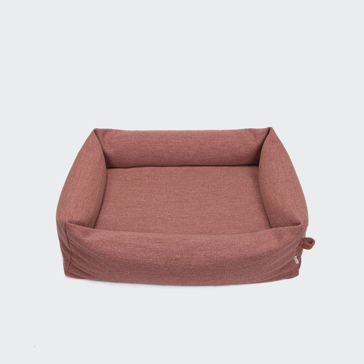 Cloud7 Sleepy luxury dog bed with an all-round bolster support cushion in a durable linen-mix fabric.