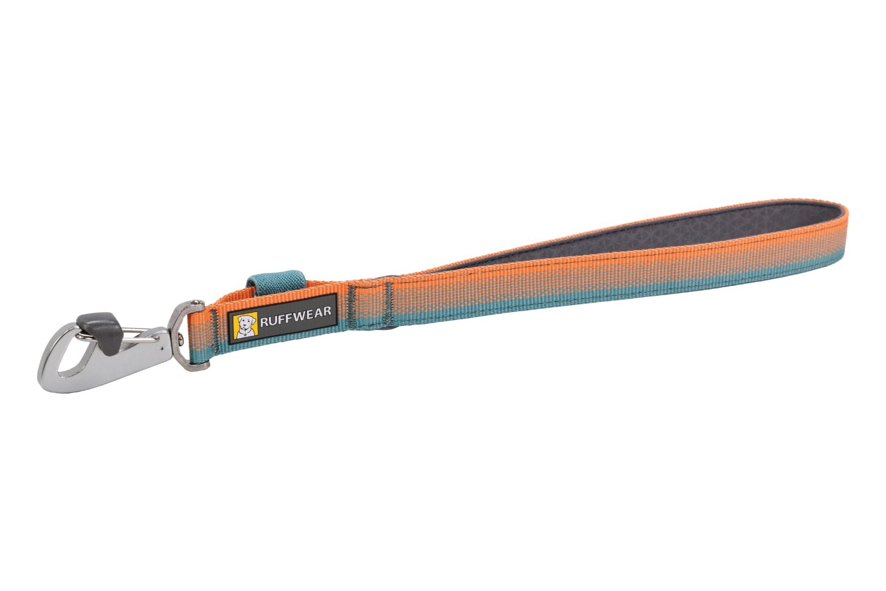 Ruffwear Front Range Short Lead in 15-inch length featuring a lockable Crux Clip and padded handle for close dog control.