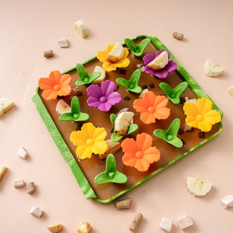 Interactive Food-Grade Foraging Mat for Dogs, Wildflower