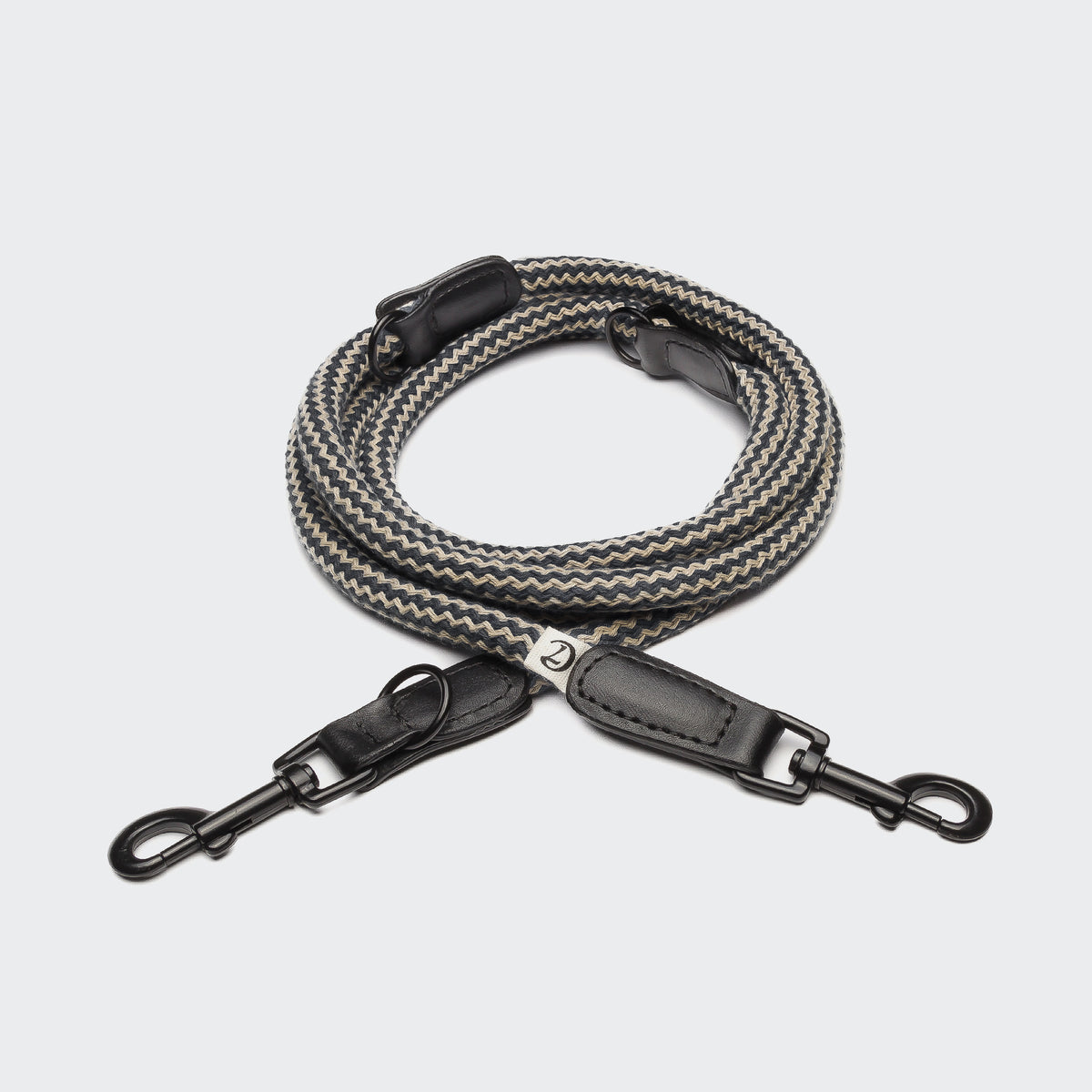 Cloud7: Mauerpark Park Vegan Dog Leash, Zigzag Black