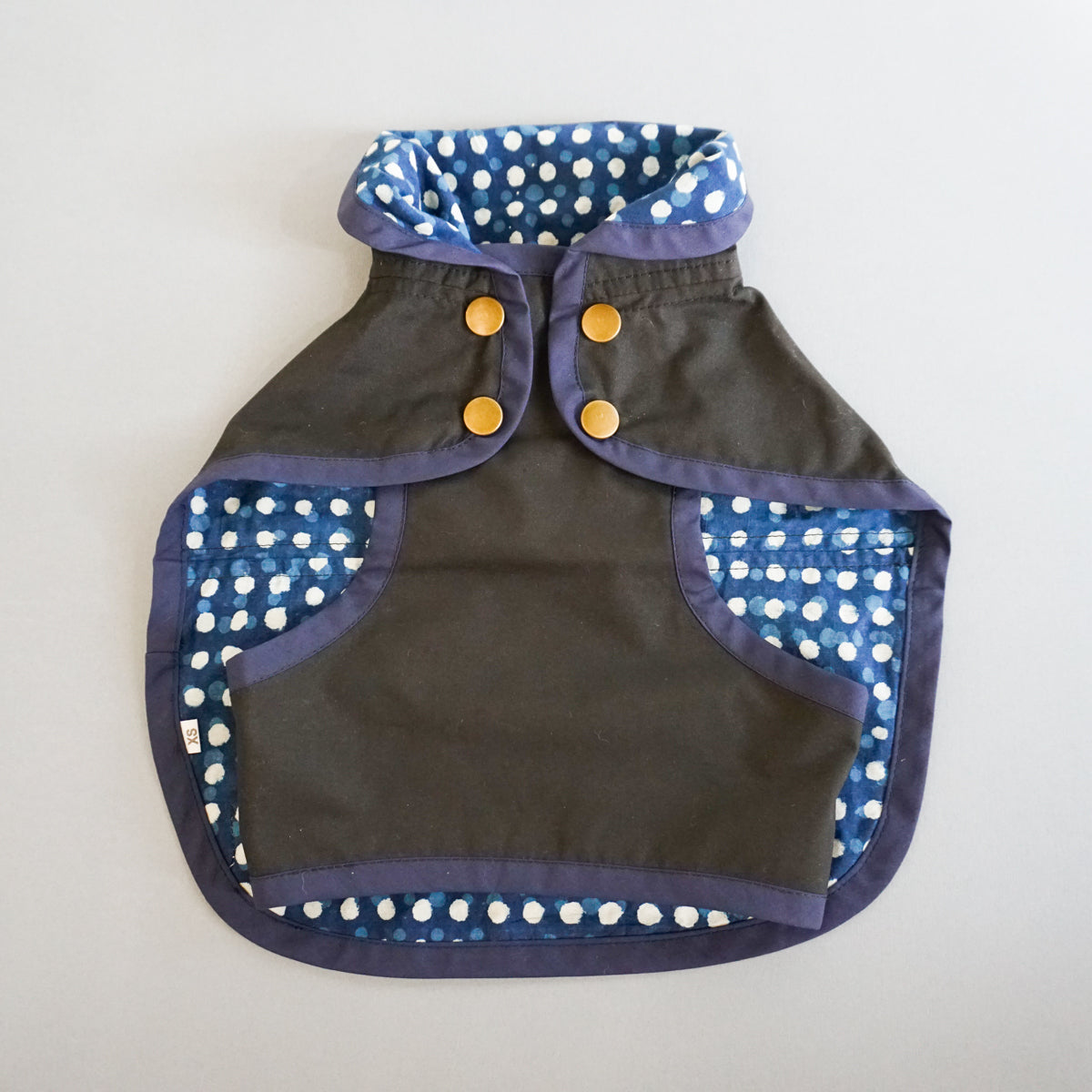 Fetch And Follow Rain Jacket BlockPrinted Black Indigo RunningSpots