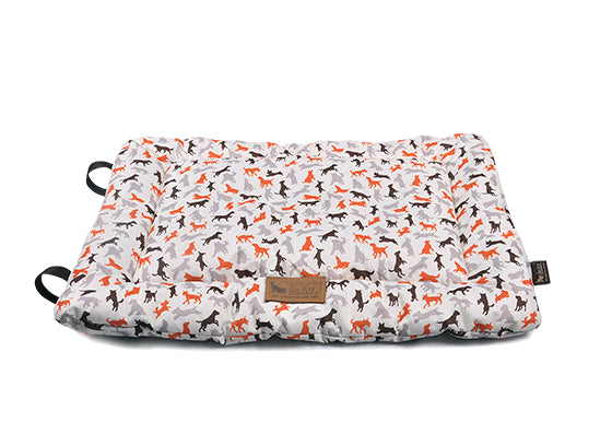 P.L.A.Y. Scout & About Outdoor Chill Pad Vanilla Mocha for Dogs 8