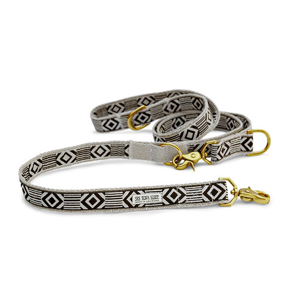 Out of My Box Leash, Black and Cream