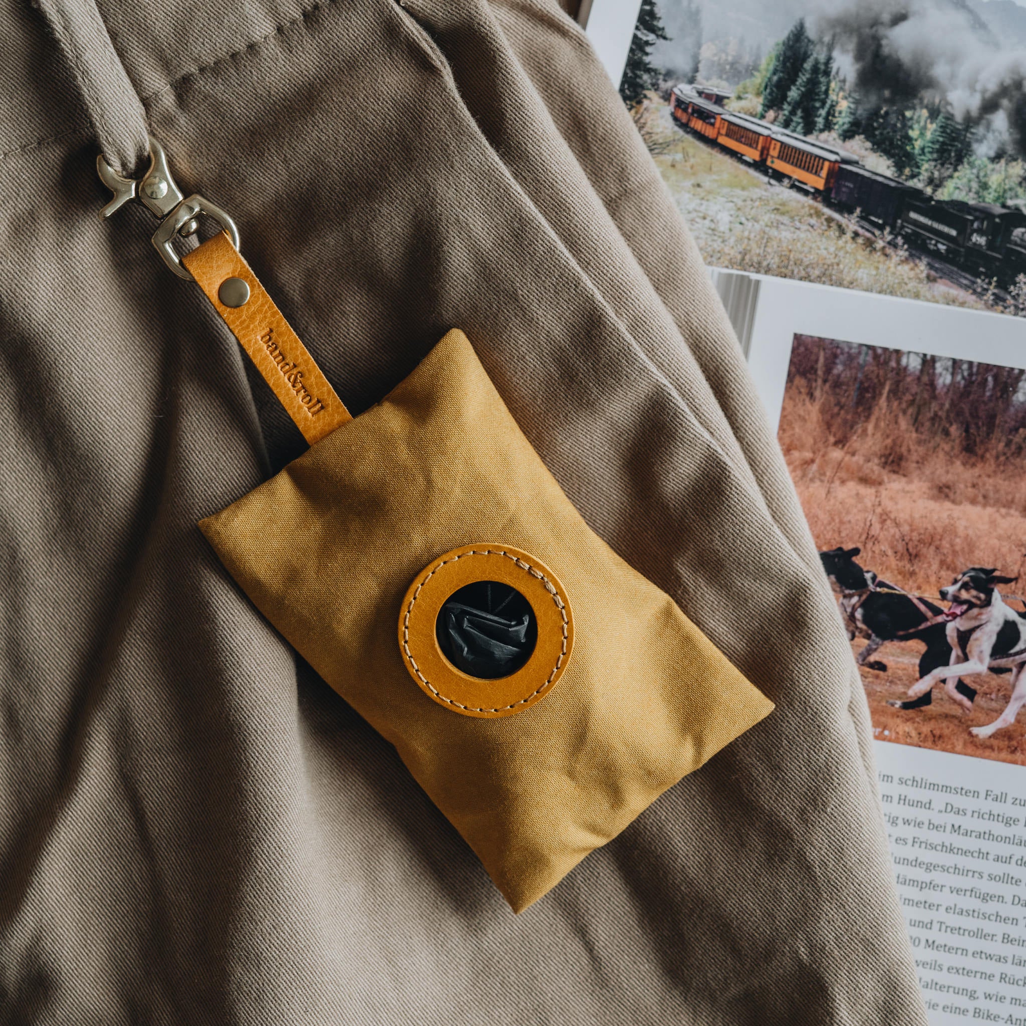 Band & Roll Noi Dog Poop Bag Dispenser | Canvas & Leather