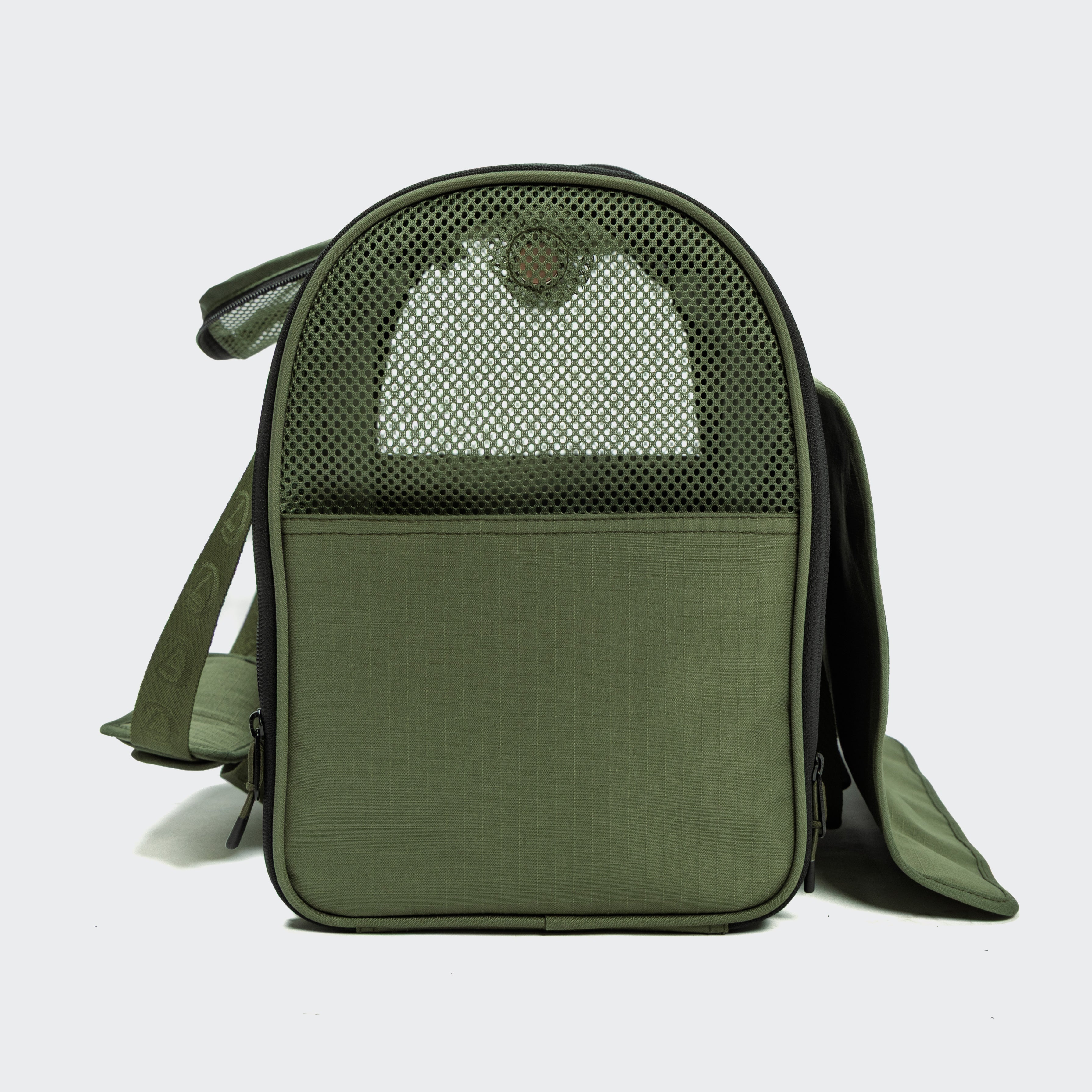 The Cloud7 AKTIV dog flight carrier bag in Olive, displaying its sturdy, airline-approved silhouette for premium pet travel.