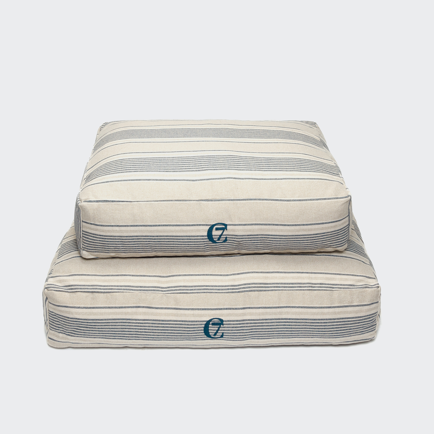 [Pre Order] Cloud7 Homey Linen Stripes Dog Bed: Natural/Blue