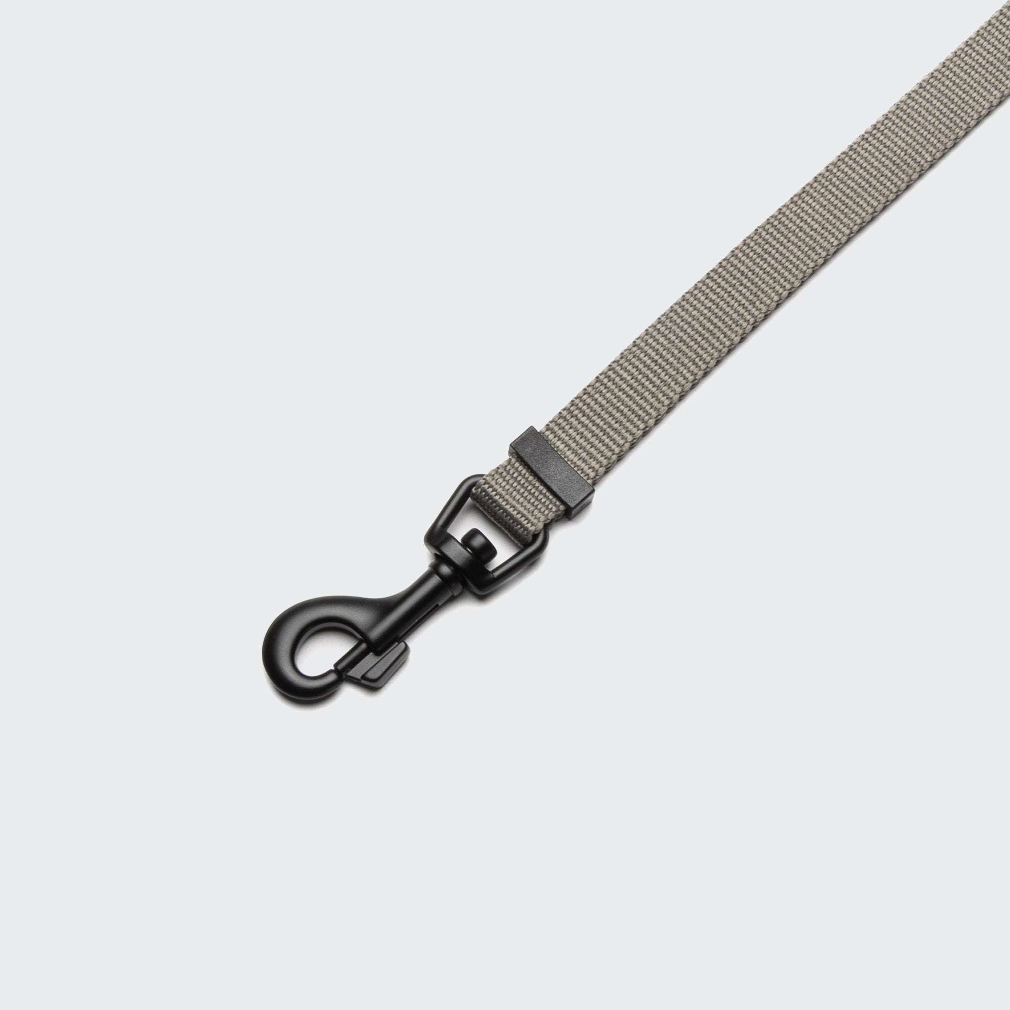 Cloud7: L-1 AKTIV Hands-Free Dog Leash, Khaki/Grey