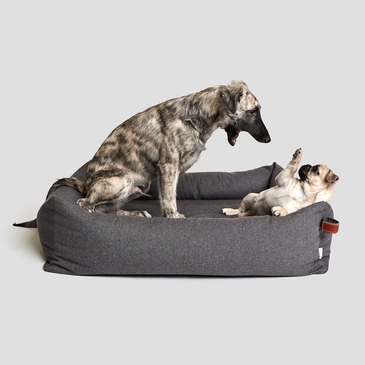 [Pre Order] Cloud7 Sleepy Deluxe Dog Bed: Tweed Taupe
