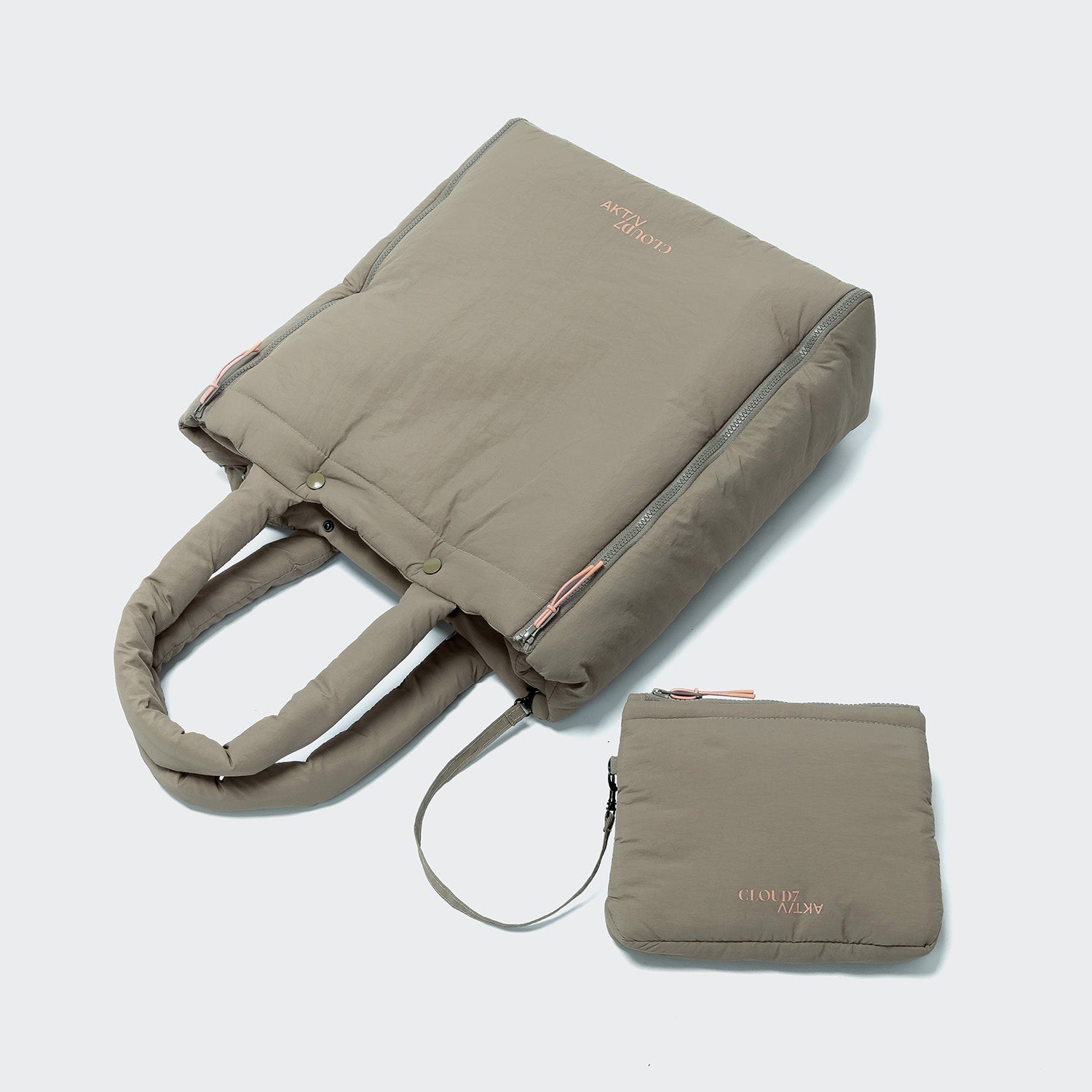 Cloud7: AKTIV Puffer Travel Bed & Tote Bag, Khaki/Peach