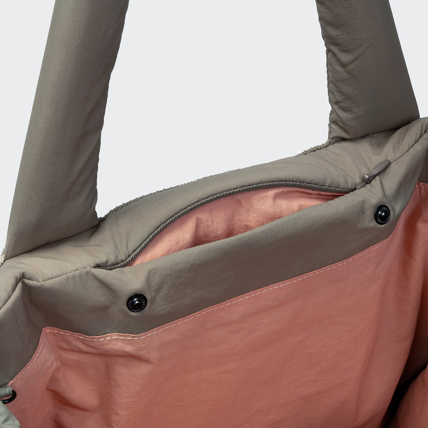 Cloud7: AKTIV Puffer Travel Bed & Tote Bag, Khaki/Peach