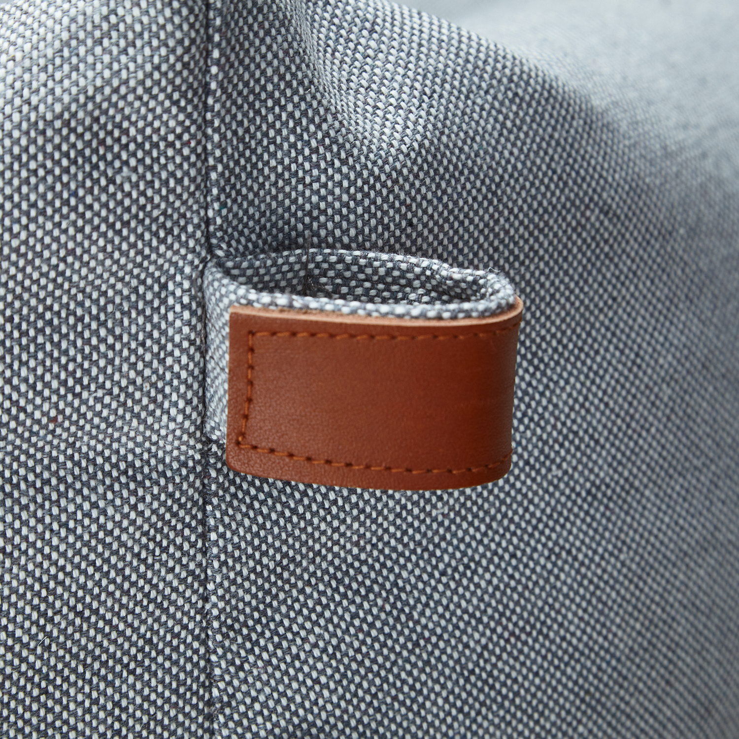 [Pre Order] Cloud7 Sleepy Deluxe Dog Bed: Tweed Grey