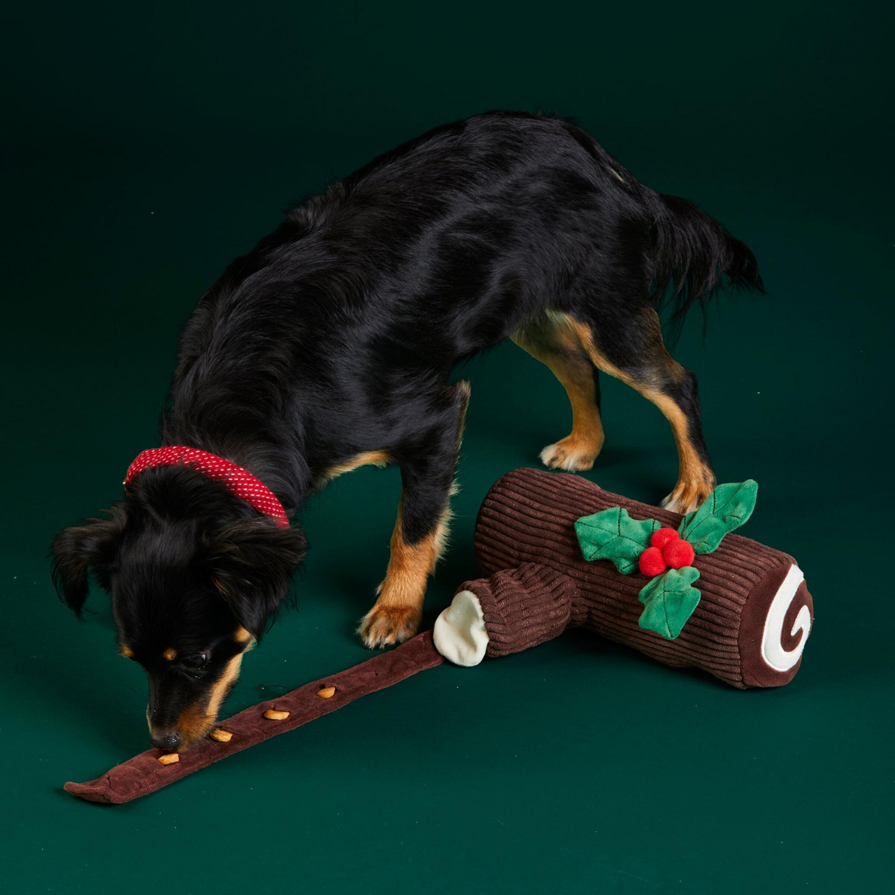 Holiday Squeaky Plush Interactive Snuffle Dog toys, Yule Log