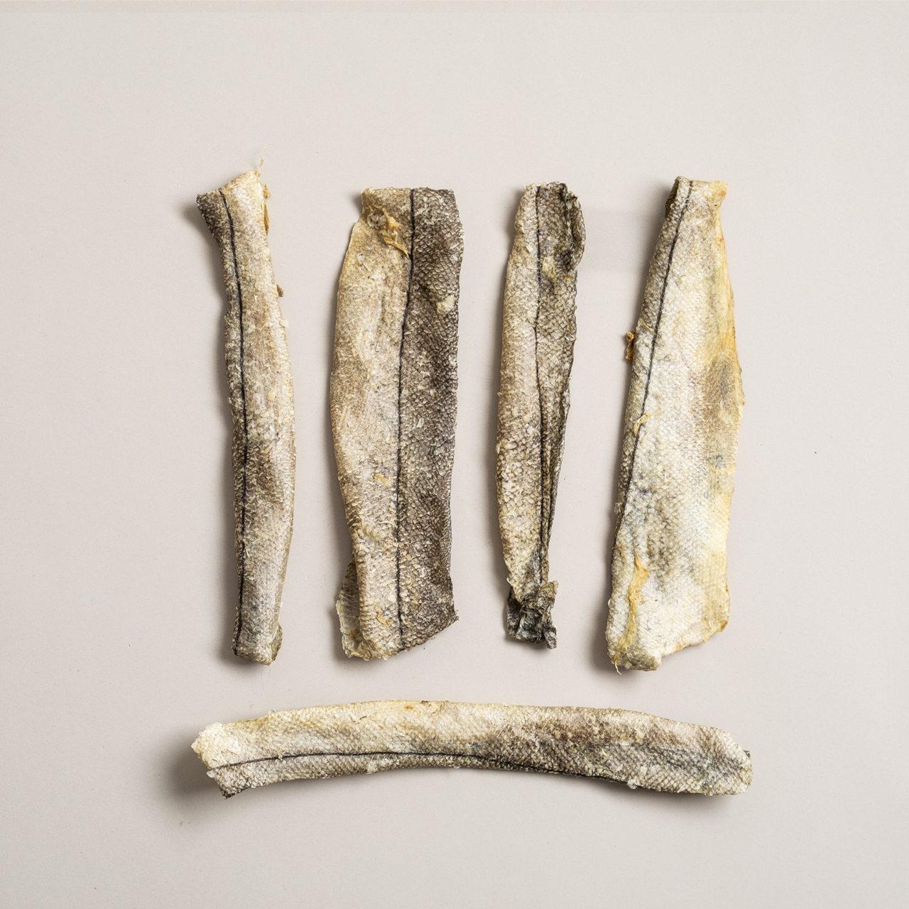 Polkadog Dog and Cat Treats, Haddock Skins 2oz tube
