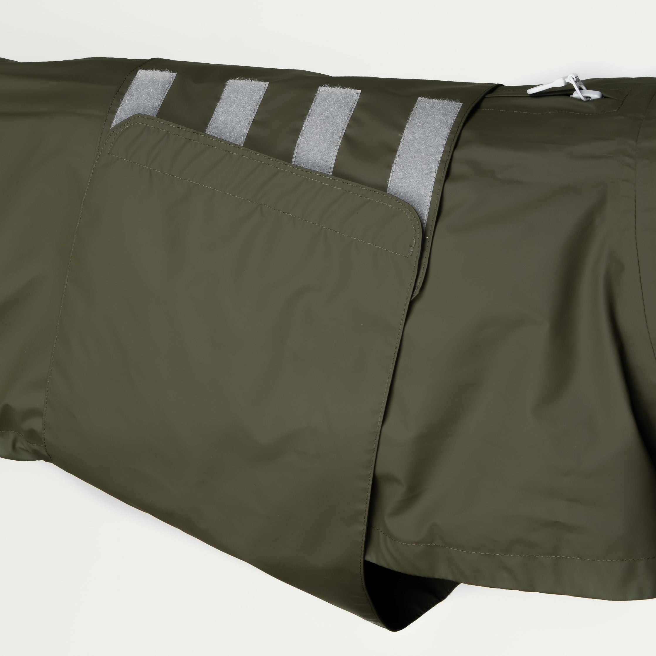 Cloud7 Hamburg Dog Rain Coat in Moss Green