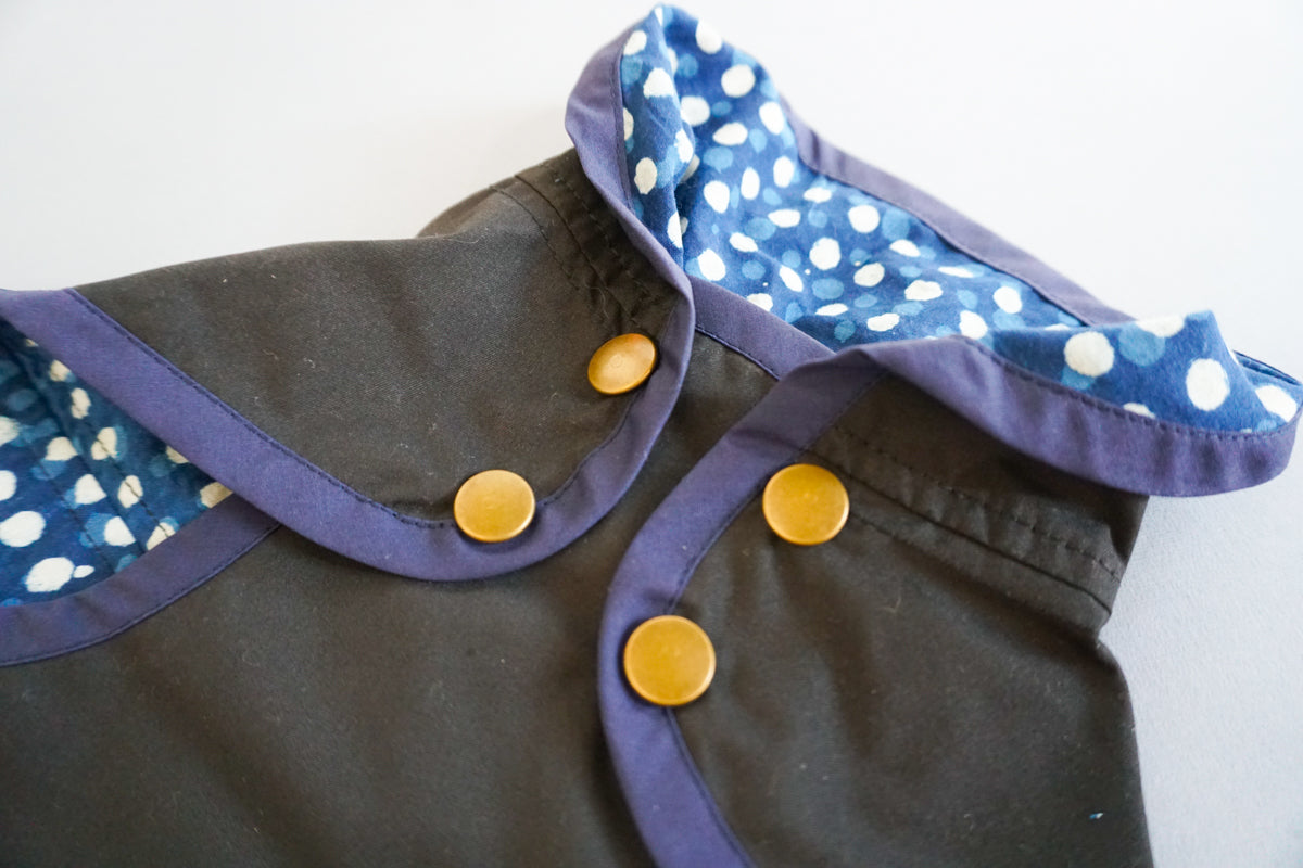 Fetch And Follow Rain Jacket BlockPrinted Black Indigo RunningSpots