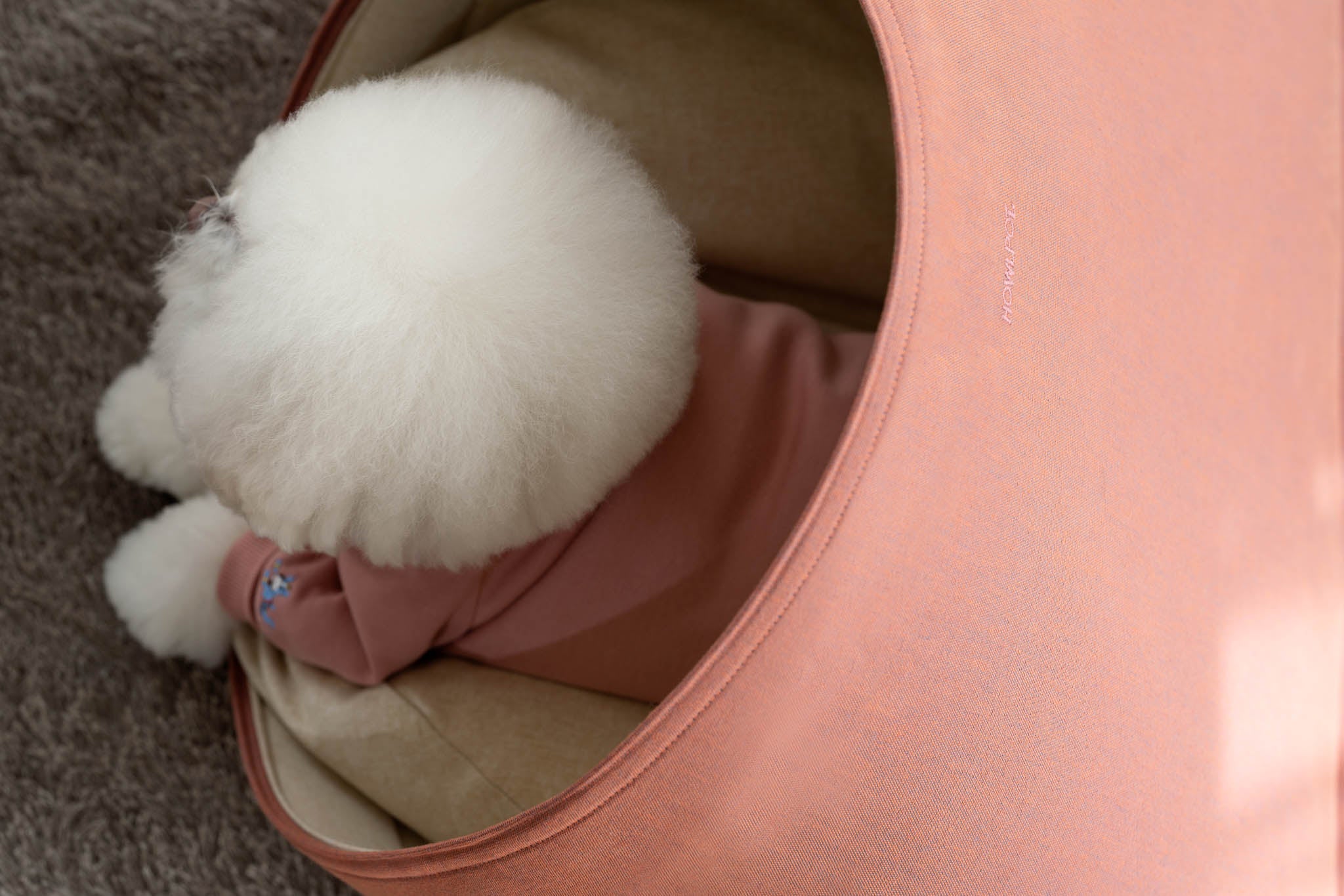 Howly Dog and Cat Bed in Red Carrot